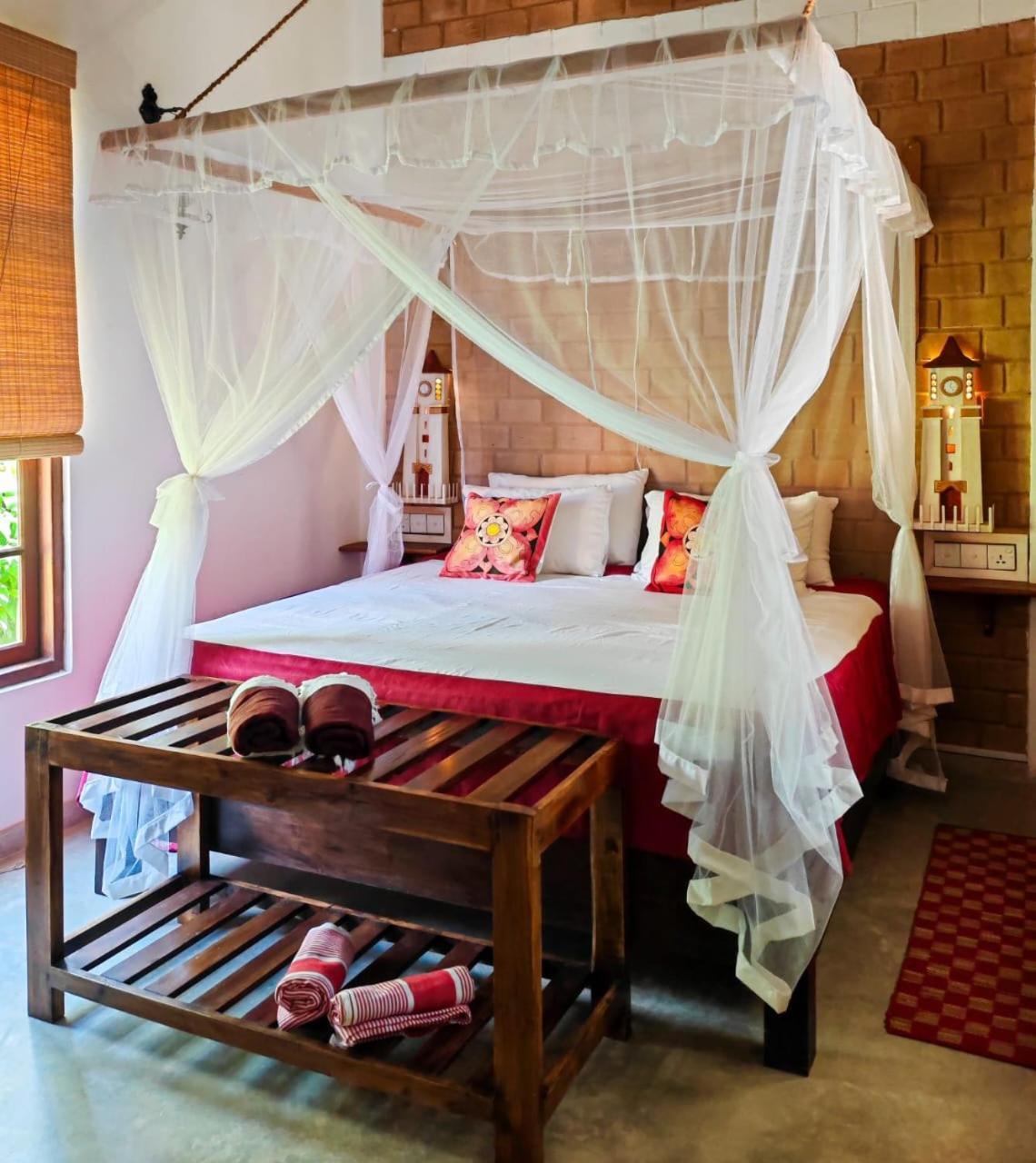 Villa Lyvie Ayurvedic Hotel Tangalle Exterior photo