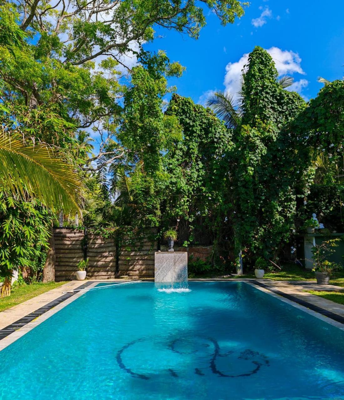 Villa Lyvie Ayurvedic Hotel Tangalle Exterior photo
