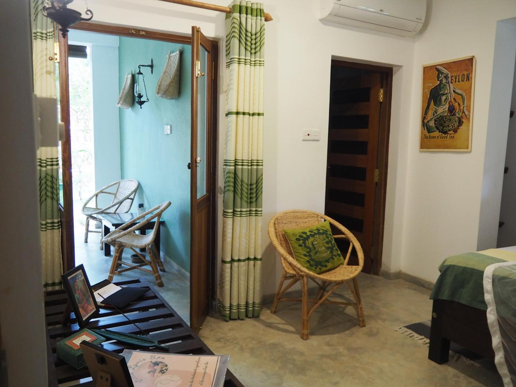 Villa Lyvie Ayurvedic Hotel Tangalle Exterior photo