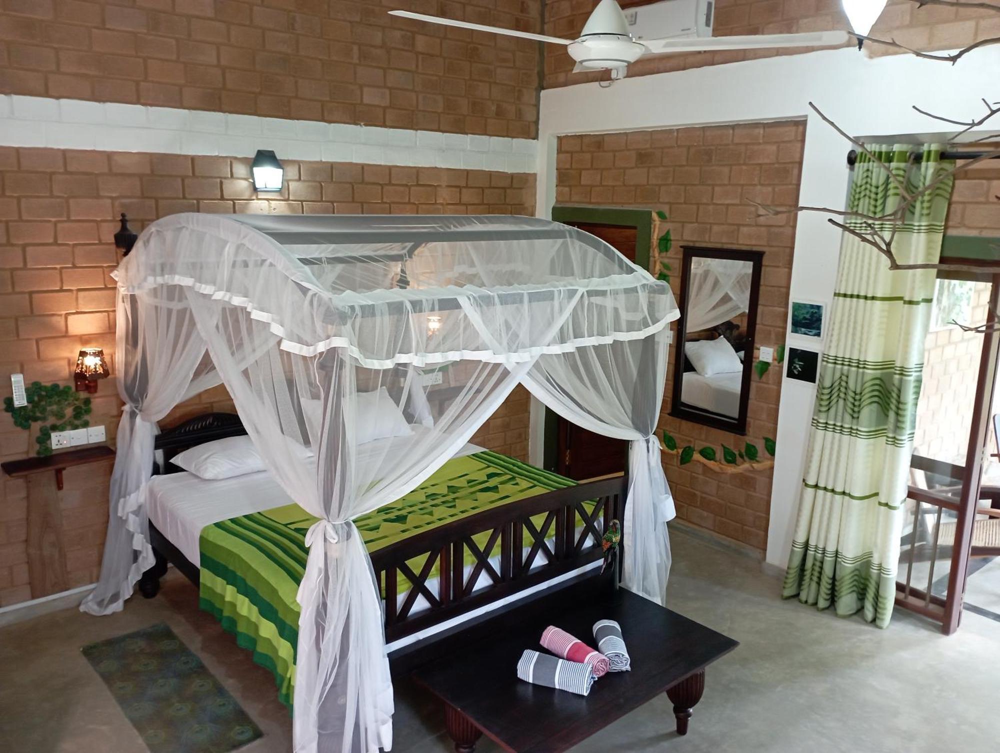 Villa Lyvie Ayurvedic Hotel Tangalle Exterior photo