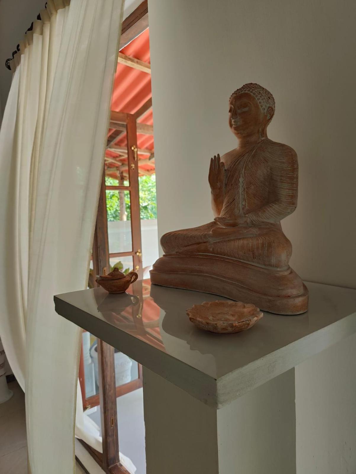 Villa Lyvie Ayurvedic Hotel Tangalle Exterior photo