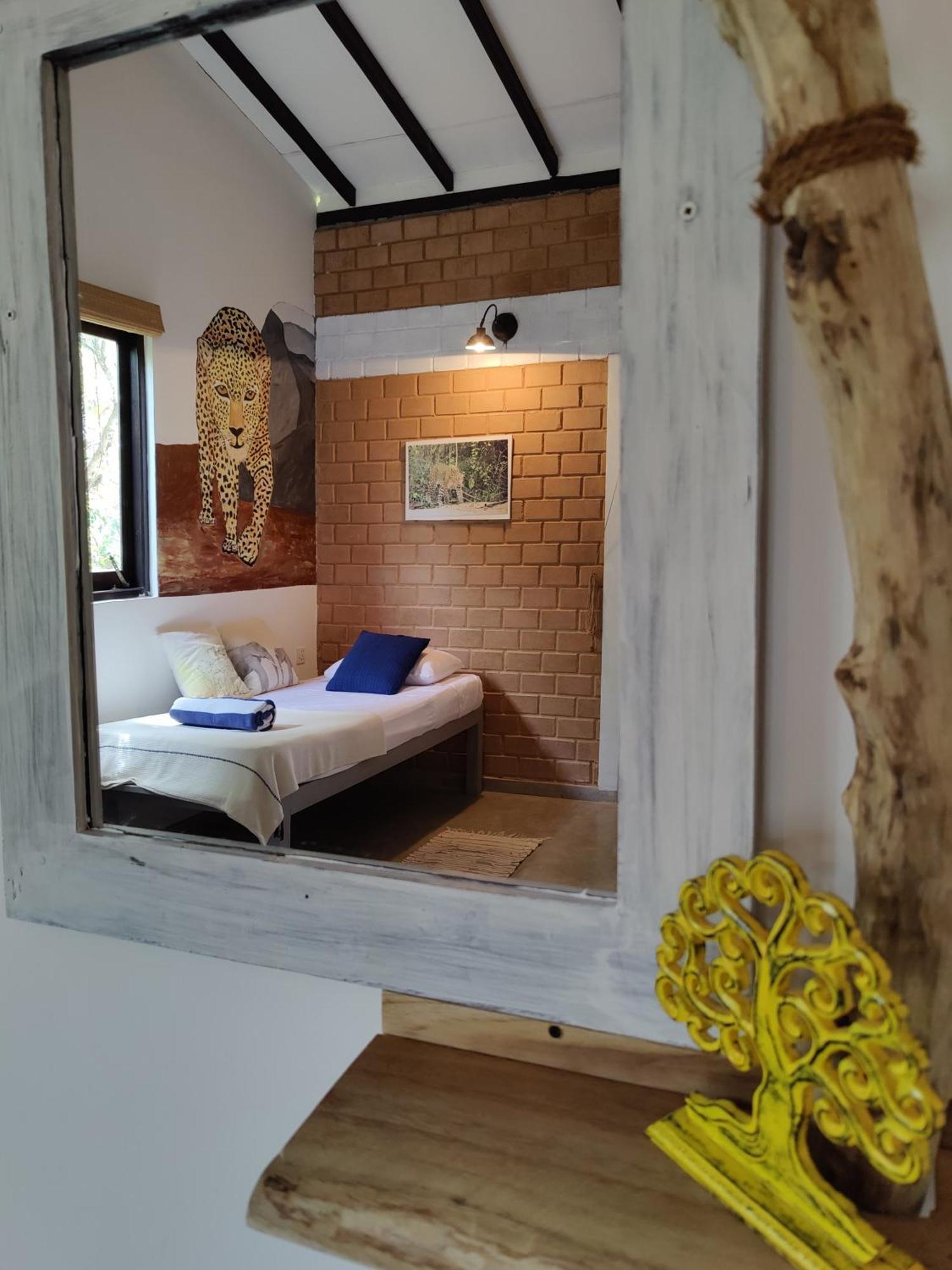 Villa Lyvie Ayurvedic Hotel Tangalle Exterior photo